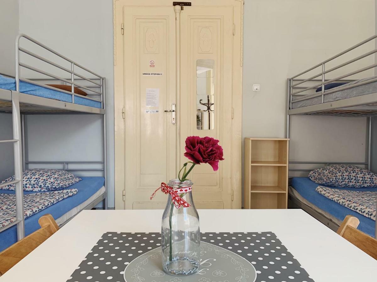 Hostel Aleje 28 크라쿠프 외부 사진