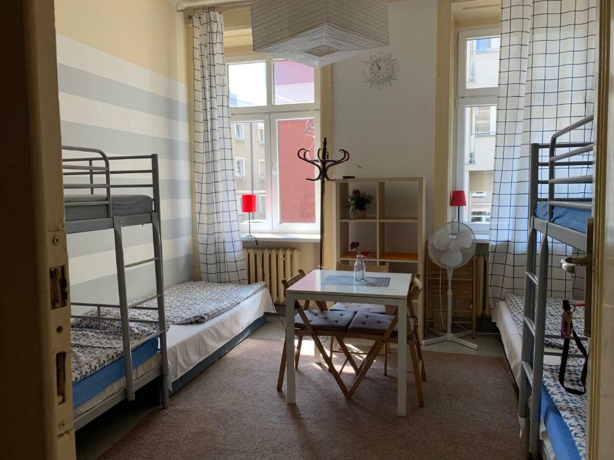 Hostel Aleje 28 크라쿠프 외부 사진